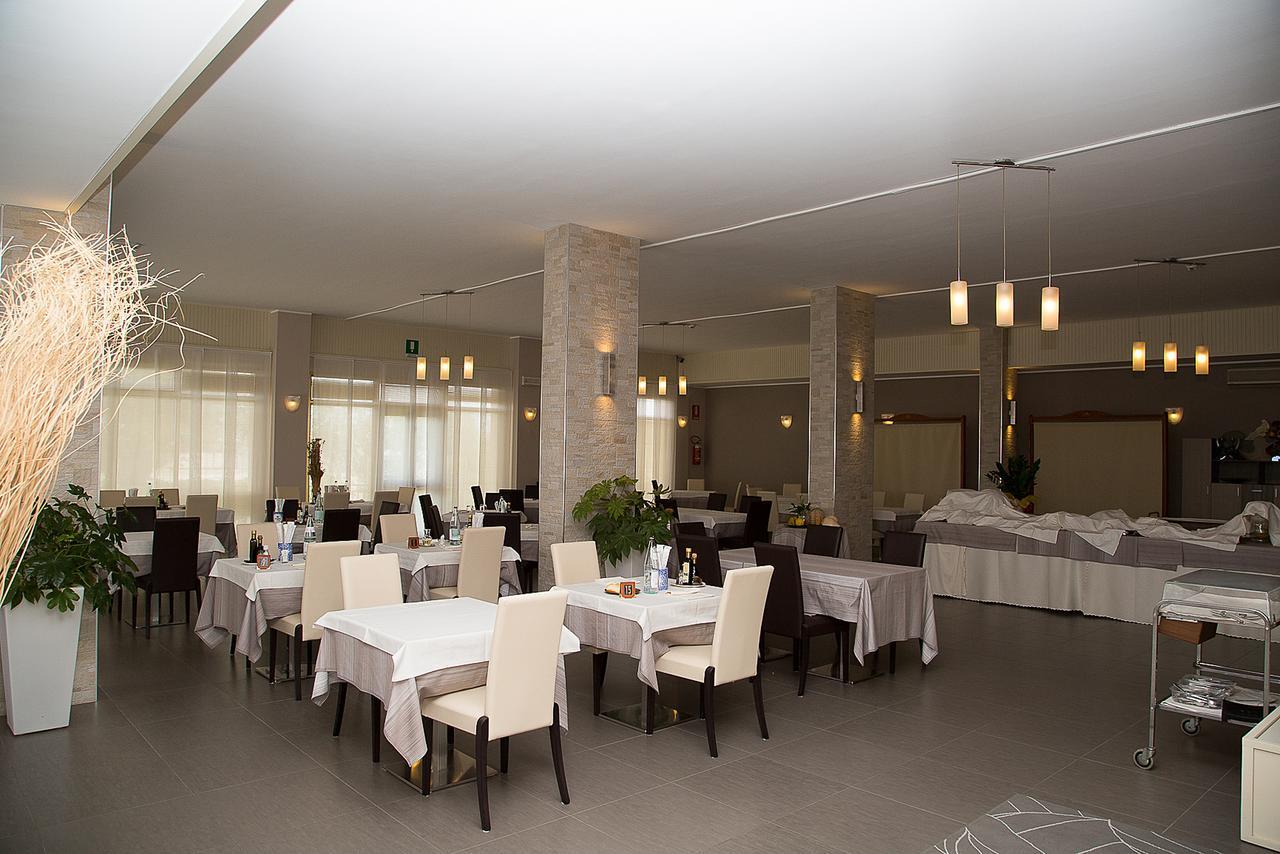Hotel Umberto Rosolina Mare Eksteriør bilde